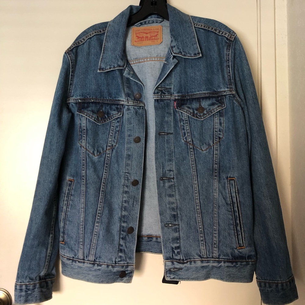 Levi’s Trucker Jacket, Size: Small (Men’s), Color: Medium Wash, 100% cotton